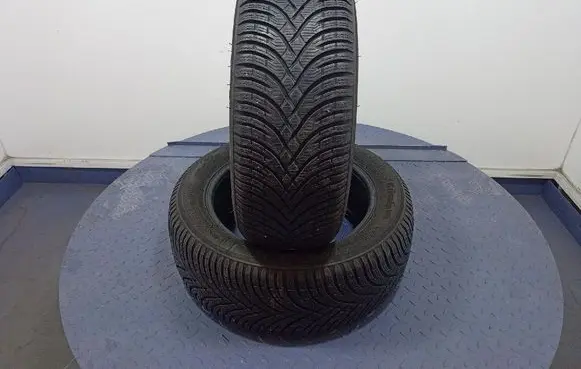 Opel Vectra C R17 winter tire 3528708181984