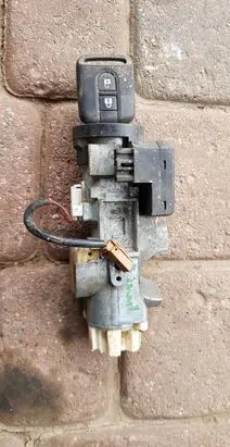 Nissan X-Trail T30 Ignition lock