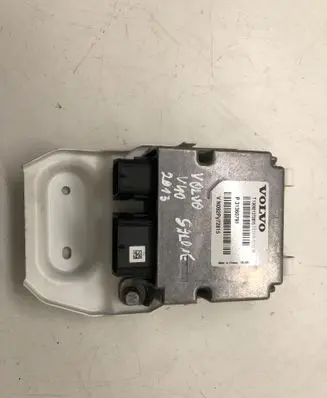 Volvo V40 Airbag control unit/module 31360791 T130921272815 VN092PY72815