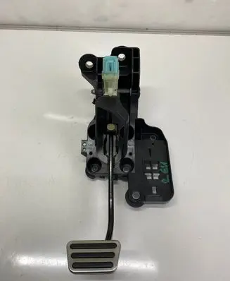 Ford Mustang VI Brake pedal GR3C9F856AB