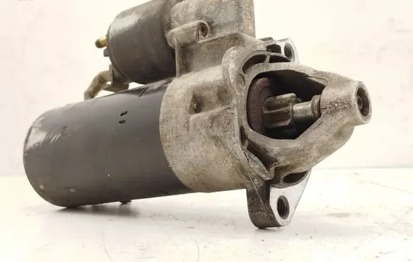Volkswagen PASSAT B5 Starter motor 1005821473 25303