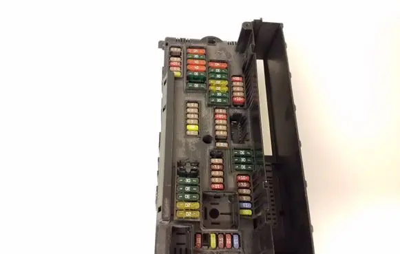 BMW 5 F10 F11 Fuse box set 9252815 317033442 04239471