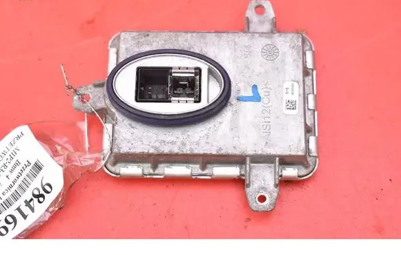 BMW Z4 E89 Voltage converter/converter module 7296090
