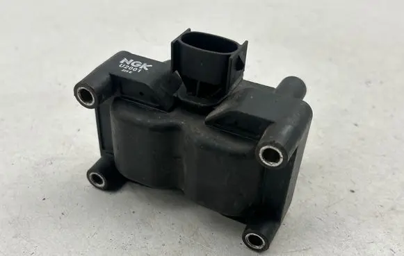High voltage ignition coil
