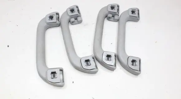 Honda CR-V A set of handles for the ceiling 