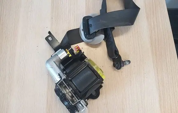 KIA Rio Front seatbelt 88820H8000WK