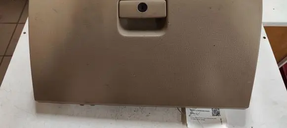 KIA Sorento Glove box lid/cover 