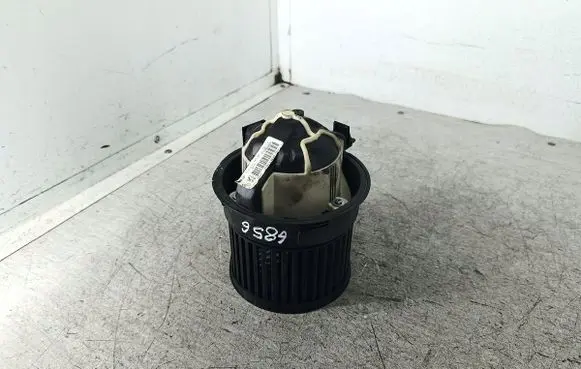 Peugeot 308 Heater fan/blower T1000588KVALEO