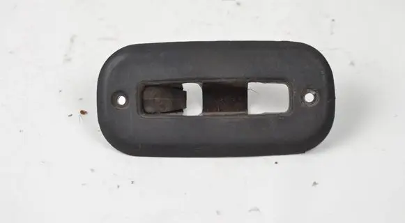 Volkswagen Sharan Front passenger seat rail trim 7M0883087F 95VW114A60DBW