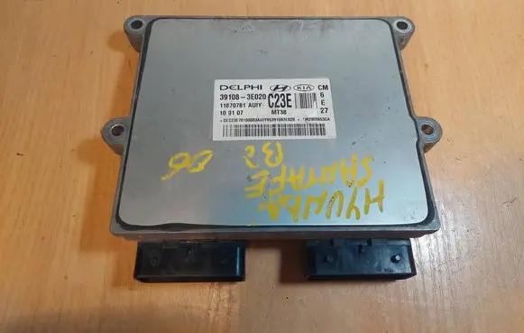 Hyundai Santa Fe Engine control unit/module ECU 39108-3E020 M2WS653CA 11870781