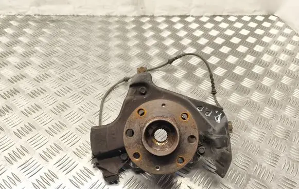Fiat Punto (199) Front wheel hub