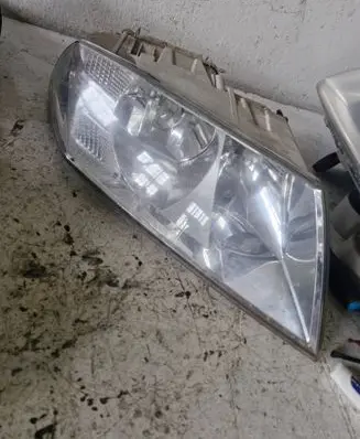 Skoda Octavia Mk2 (1Z) Headlight/headlamp