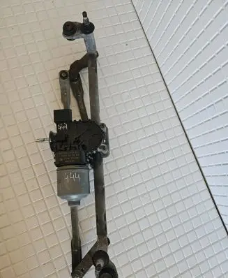 Volkswagen Polo V 6R Front wiper linkage and motor 6R1955119A 0390241566
