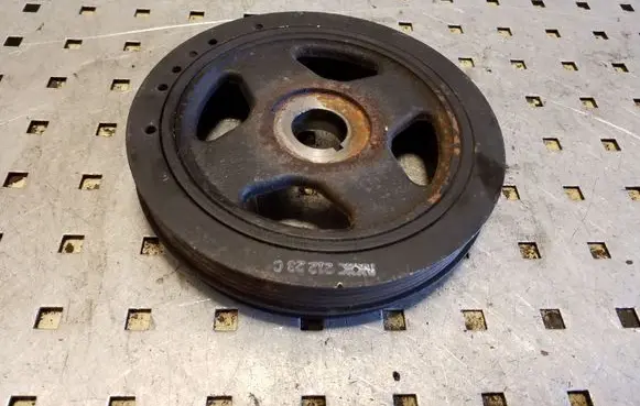 Toyota Yaris Crankshaft pulley