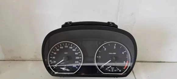 BMW 1 E81 E87 Speedometer (instrument cluster) 9166821 102495285 170150370