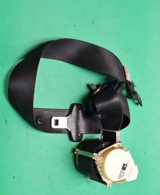 BMW X3 E83 Front seatbelt 34003070a