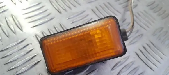Volkswagen Golf III Front fender indicator light 1h0949111