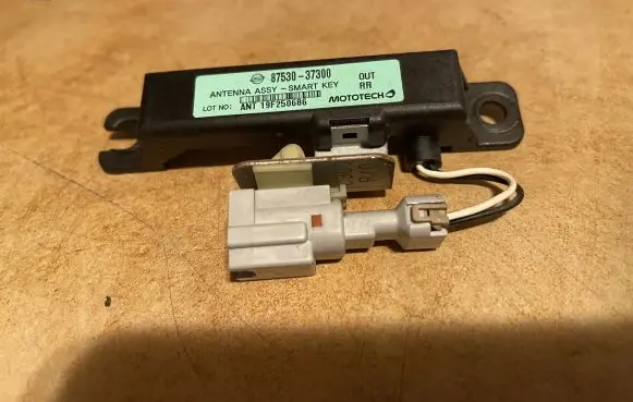 SsangYong Korando Aerial antenna amplifier 8753037300