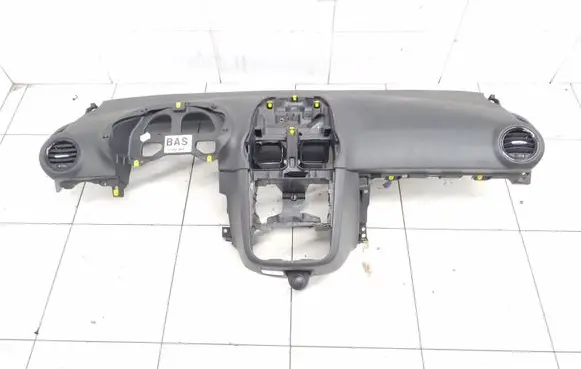 Opel Corsa D Dashboard 13184061