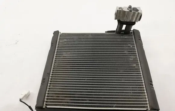 Air conditioning (A/C) radiator (interior)