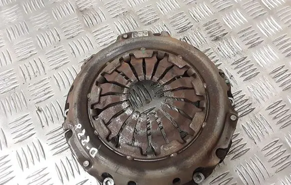 Dacia Logan II Pressure plate 302056252r