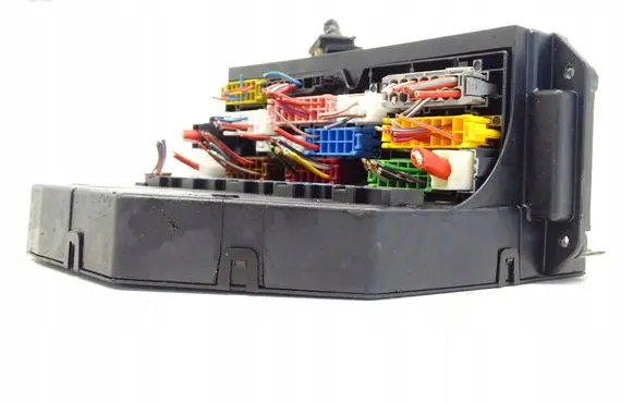 Mercedes-Benz C W204 Fuse box set A2125401250