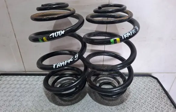 Renault Trafic II (X83) Rear coil spring