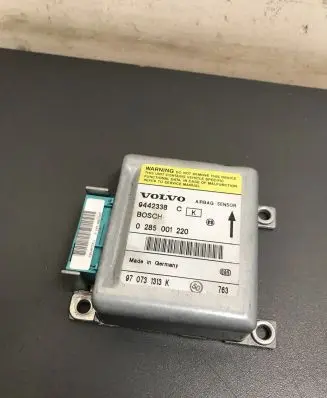 Volvo S70 V70 V70 XC Airbag control unit/module 970731313K 9442338 0285001220