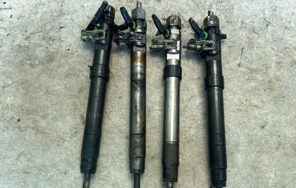 Peugeot Expert Fuel injectors set DFIR00101DP 40175812