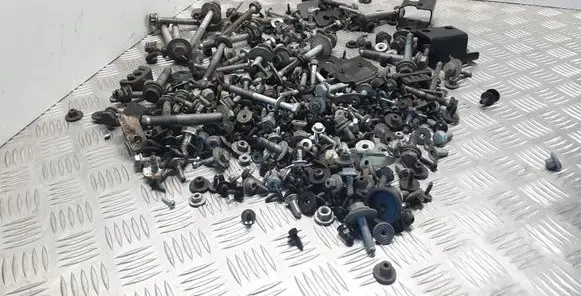 Audi A4 Allroad Nuts/bolts 
