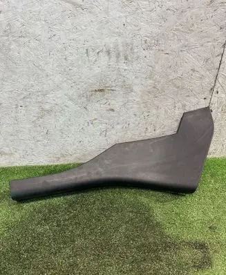 Maserati Ghibli (D) pillar trim (bottom) 670010908