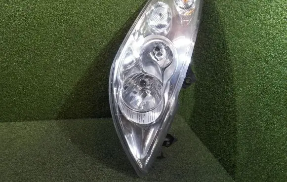Renault Master III Headlight/headlamp 17064602 17064604 260100050r
