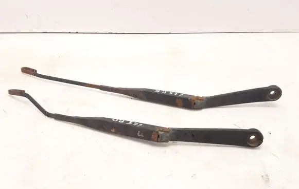 Alfa Romeo 156 Front wiper blade arm