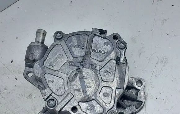 Audi A5 Sportback 8TA Vacuum pump 03L145100F