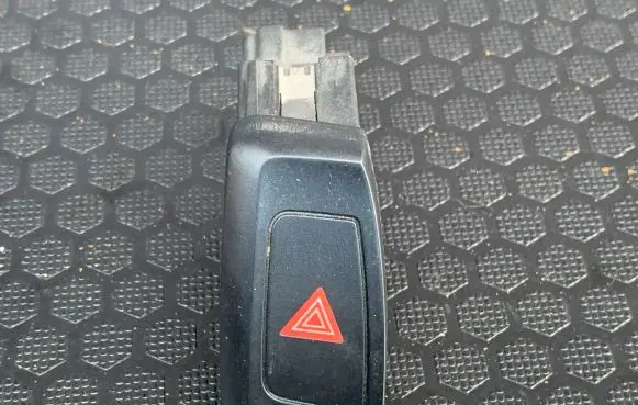 Audi A4 S4 B8 8K Hazard light switch 211245000 8K1941509 176070258