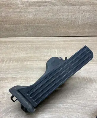 Volkswagen Golf V Accelerator throttle pedal 1K1721503L 6PV008600