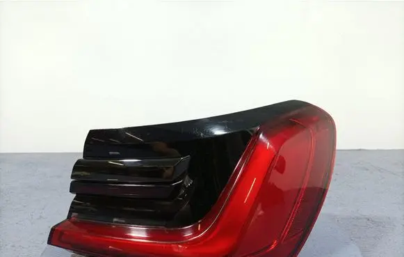 Audi A4 S4 B7 8E 8H Rear/tail lights 9854642