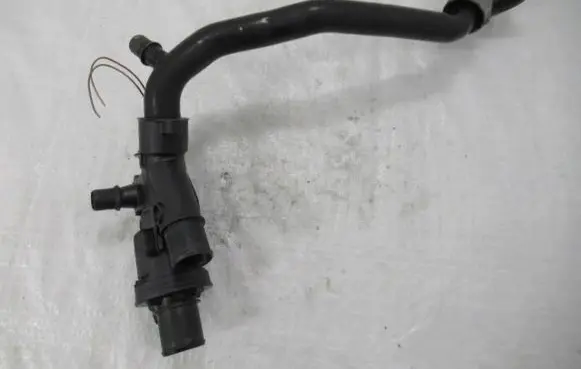 Peugeot 308 Thermostat housing 