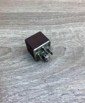 Renault Scenic I Other relay 7700810929