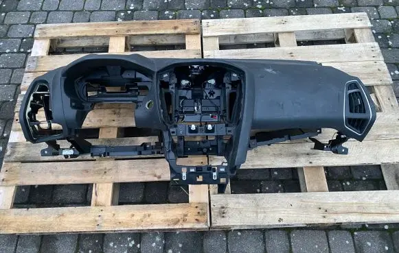 Ford Focus Dashboard BM51A018W18AB BM51A018W18BB BM51A018W18