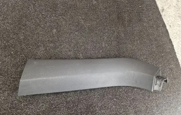 Tesla Model S Tailgate/trunk side cover trim 100925400G