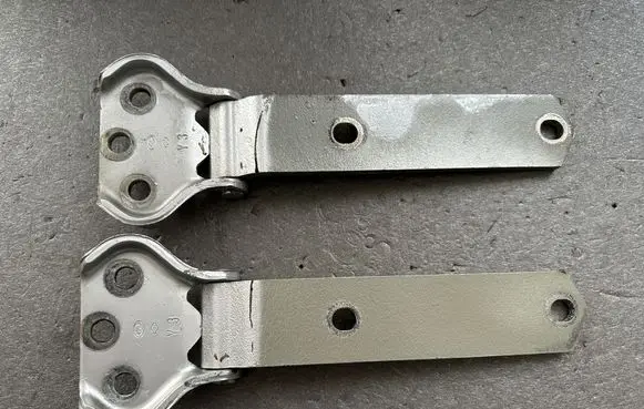 Nissan Terrano Loading door hinge set 904000F000