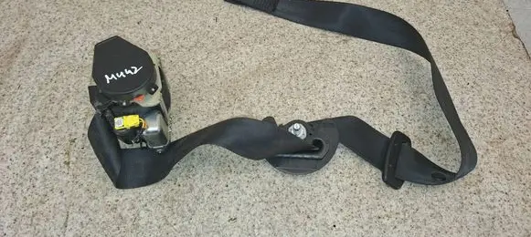 Peugeot 208 I Front seatbelt 98063158XX 15072015