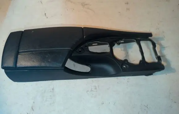 BMW 5 E60 E61 Armrest 7059950