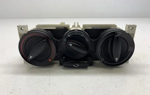 Audi A3 S3 8L Climate control unit 8L0819045A