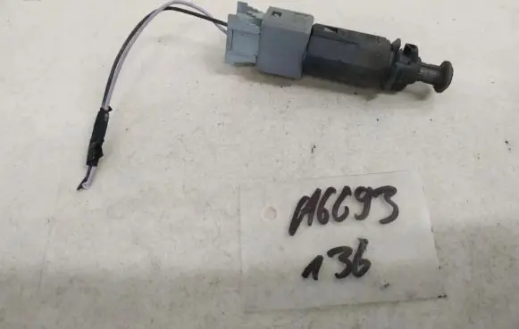 Clutch pedal sensor
