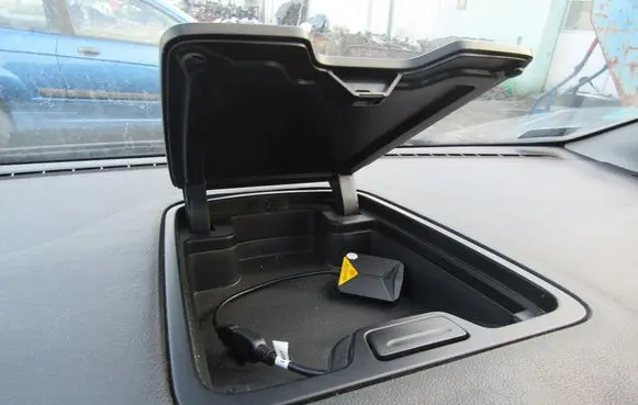 Ford S-MAX Glove box 