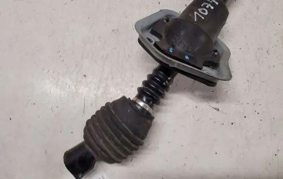 Hyundai Santa Fe Steering column universal joint