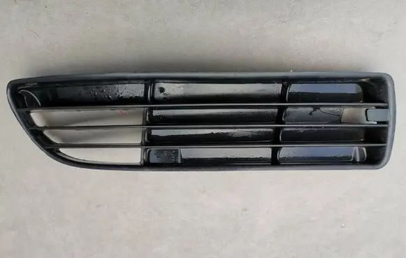 Audi A4 S4 B5 8D Front bumper lower grill