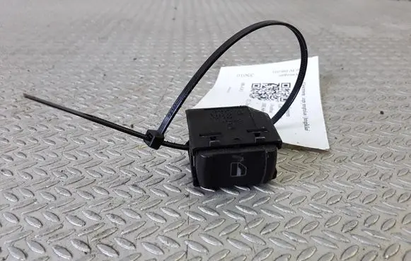 Volkswagen Golf IV Electric window control switch 3B0959855B